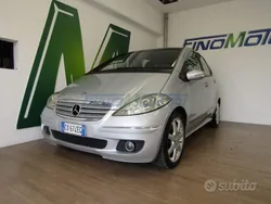 Argento metallizzato Usata 2006 Mercedes A180 Avantgarde Tre volumi | 1900 € (Ottimo prezzo)