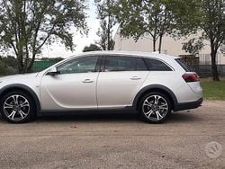 Grigio Usata 2017 Opel Insignia Station wagon | 8200 € (Buon prezzo)