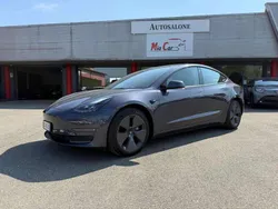 Grigio(met.) Usata 2021 Tesla Model 3 Long Range Tre volumi | 31.500 € (Buon prezzo)