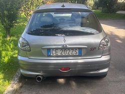 Usata 2003 Peugeot 206 | 1100 € (Buon prezzo)