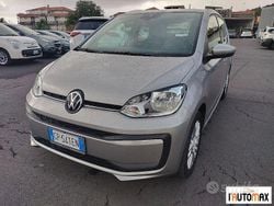 Grigio Usata 2023 VW up! Move Due volumi | 13.900 € (Buon prezzo)