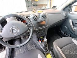 Nero Usata 2014 Dacia Sandero Stepway Due volumi | 7800 € (Buon prezzo)