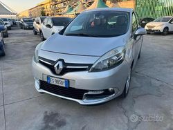 Grigio Usata 2013 Renault Scénic III XMOD Monovolume | 4299 € (Buon prezzo)