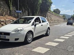 Bianco Usata 2013 Fiat Grande Punto Due volumi | 2300 € (Super prezzo)