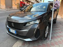 Grigio Usata 2021 Peugeot 3008 Active Tre volumi | 19.500 € (Buon prezzo)