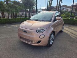 Oro Nuova 2025 Fiat 500e Tech Tre volumi | 20.500 €