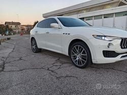 Bianco Usata 2016 Maserati Levante SUV | 34.900 € (Molto cara)