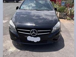 Nero Usata 2014 Mercedes A200 Tre volumi | 9200 € (Ottimo prezzo)