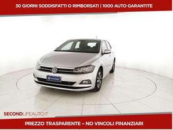 Argento Usata 2021 VW Polo Comfortline Tre volumi | 15.700 € (Buon prezzo)
