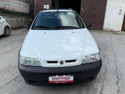 Bianco Usata 2003 Fiat Strada Pick-up | 5999 € (Buon prezzo)