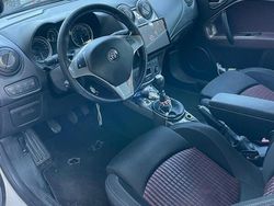 Bianco Usata 2009 Alfa Romeo MiTo Quadrifoglio Due volumi | 3000 € (Super prezzo)