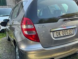 Grigio Usata 2008 Mercedes A180 | 2700 € (Buon prezzo)