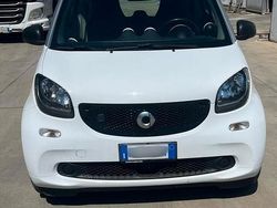 Bianco Usata 2019 Smart ForTwo Electric Drive | 9400 €