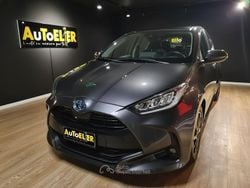 Grigio Usata 2023 Toyota Yaris Hybrid Trend Tre volumi | 12.900 € (Super prezzo)