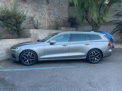 Grigio Usata 2020 Volvo V60 Momentum Station wagon | 22.000 € (Buon prezzo)