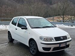 Bianco Usata 2004 Fiat Punto Due volumi | 1800 € (Buon prezzo)