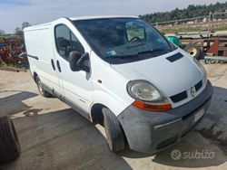 Bianco Usata 2003 Renault Trafic Monovolume | 5000 € (Buon prezzo)