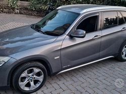 Grigio Usata 2011 BMW X1 SUV | 7500 € (Buon prezzo)