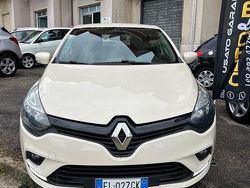 Beige Usata 2017 Renault Clio IV Life Tre volumi | 7500 € (Molto cara)