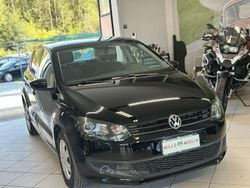 Nero Usata 2014 VW Polo Comfortline Tre volumi | 7200 € (Buon prezzo)