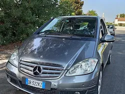 Usata 2008 Mercedes A180 Avantgarde Tre volumi | 3800 € (Buon prezzo)