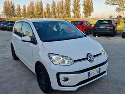 Bianco Usata 2018 VW up! Due volumi | 5900 € (Buon prezzo)