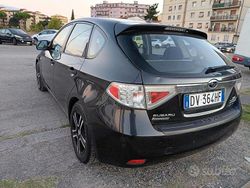 Grigio Usata 2009 Subaru Impreza Tre volumi | 4990 € (Cara)