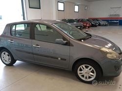 Usata 2007 Renault Clio II Dynamique Tre volumi | 2200 € (Ottimo prezzo)