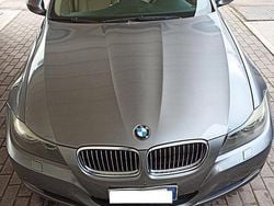 Grigio Usata 2009 BMW 318 Station wagon | 2750 € (Buon prezzo)