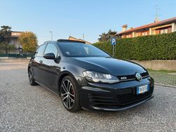 Grigio Usata 2015 VW Golf VII GTD Tre volumi | 16.500 €