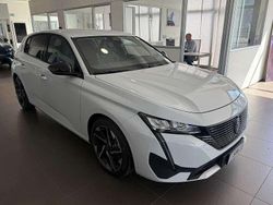 Bianco Nuova 2025 Peugeot 308 Allure Tre volumi | 30.900 € (Buon prezzo)
