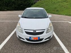 Bianco Usata 2009 Opel Corsa Tre volumi | 2500 €