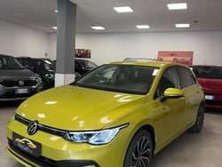 Verde Usata 2022 VW Golf VIII R-line Tre volumi | 19.990 € (Super prezzo)