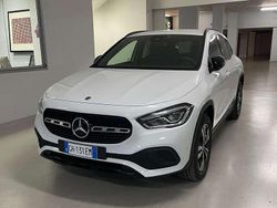 Digital white Usata 2022 Mercedes GLA200 SUV | 38.900 € (Buon prezzo)