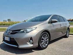 Marrone Usata 2014 Toyota Auris Station wagon | 6999 €