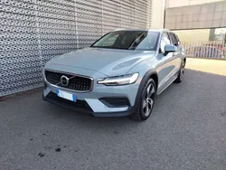 Grigio Usata 2024 Volvo V60 CC Plus Station wagon | 39.950 € (Buon prezzo)