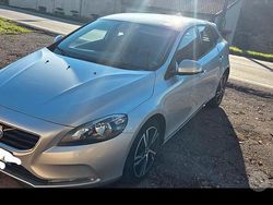 Grigio Usata 2015 Volvo V40 Momentum Tre volumi | 11.000 € (Molto cara)