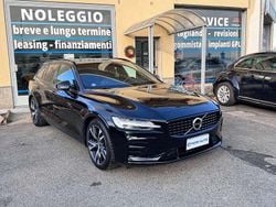 Nero Usata 2021 Volvo V60 R-Design Station wagon | 23.900 € (Ottimo prezzo)