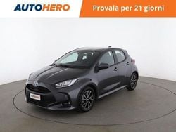 Grigio Usata 2022 Toyota Yaris Hybrid Trend Tre volumi | 18.899 € (Buon prezzo)