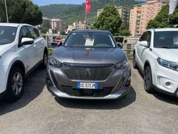 Grigio met Usata 2021 Peugeot 2008 Allure SUV | 15.900 € (Buon prezzo)