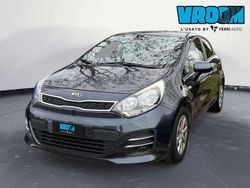Blu Usata 2016 Kia Rio Active Tre volumi | 8000 € (Buon prezzo)