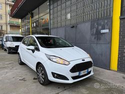 Bianco Usata 2016 Ford Fiesta Tre volumi | 3500 € (Buon prezzo)