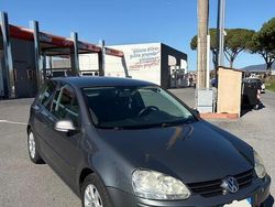 Grigio Usata 2007 VW Golf V | 4500 € (Cara)