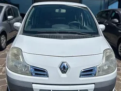 Bianco Usata 2013 Renault Modus Monovolume | 3850 € (Buon prezzo)