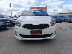Bianco Usata 2013 Kia Carens Monovolume | 6900 €