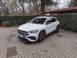 Bianco Usata 2021 Mercedes GLA180 Premium SUV | 47.490 €