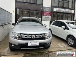 Grigio Usata 2017 Dacia Duster Lauréate SUV | 8900 € (Buon prezzo)