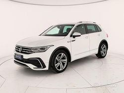 Pure white Usata 2022 VW Tiguan R-line SUV | 33.900 € (Cara)