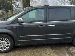 Usata 2012 Lancia Voyager Monovolume | 9500 € (Buon prezzo)