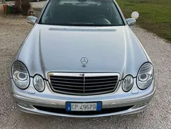 Usata 2004 Mercedes E220 Tre volumi | 5500 € (Molto cara)
